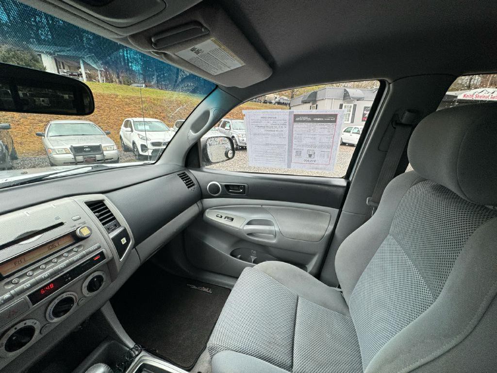 2006 Toyota Tacoma Image 17