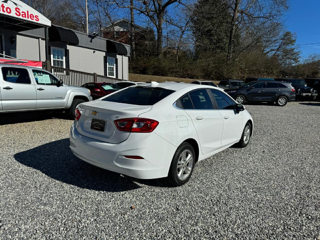 2017 Chevrolet Cruze Image 4