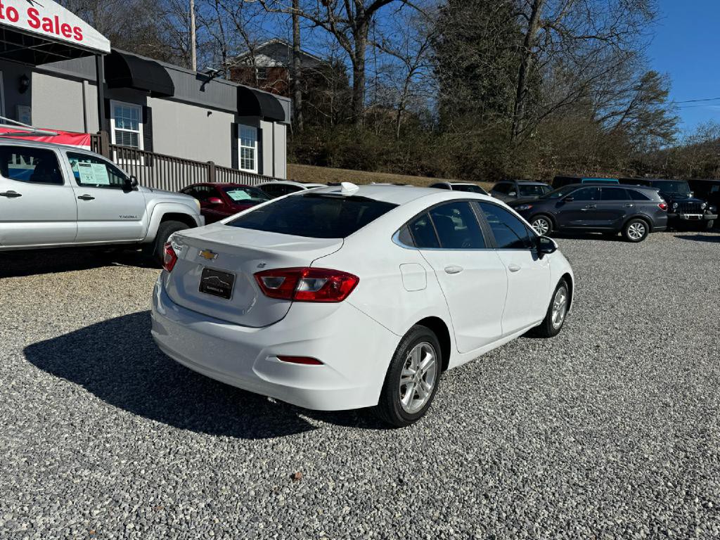 2017 Chevrolet Cruze Image 5