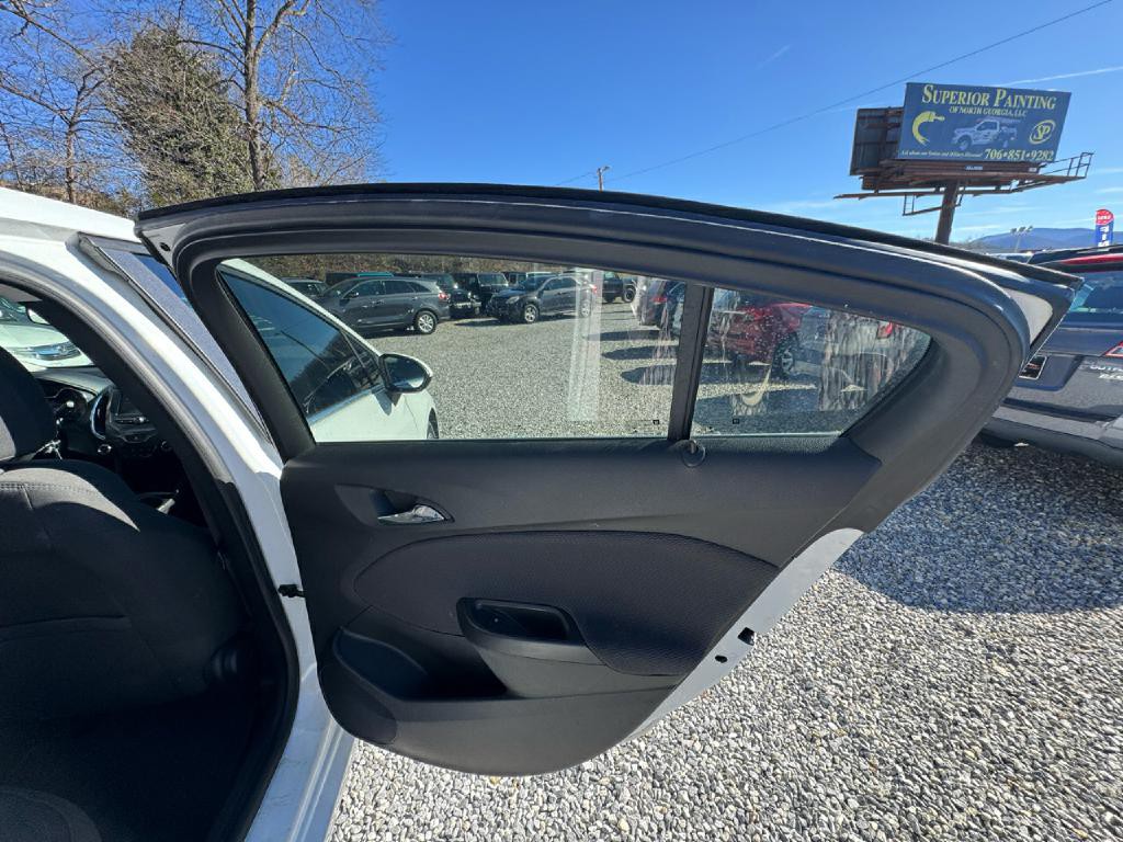 2017 Chevrolet Cruze Image 8