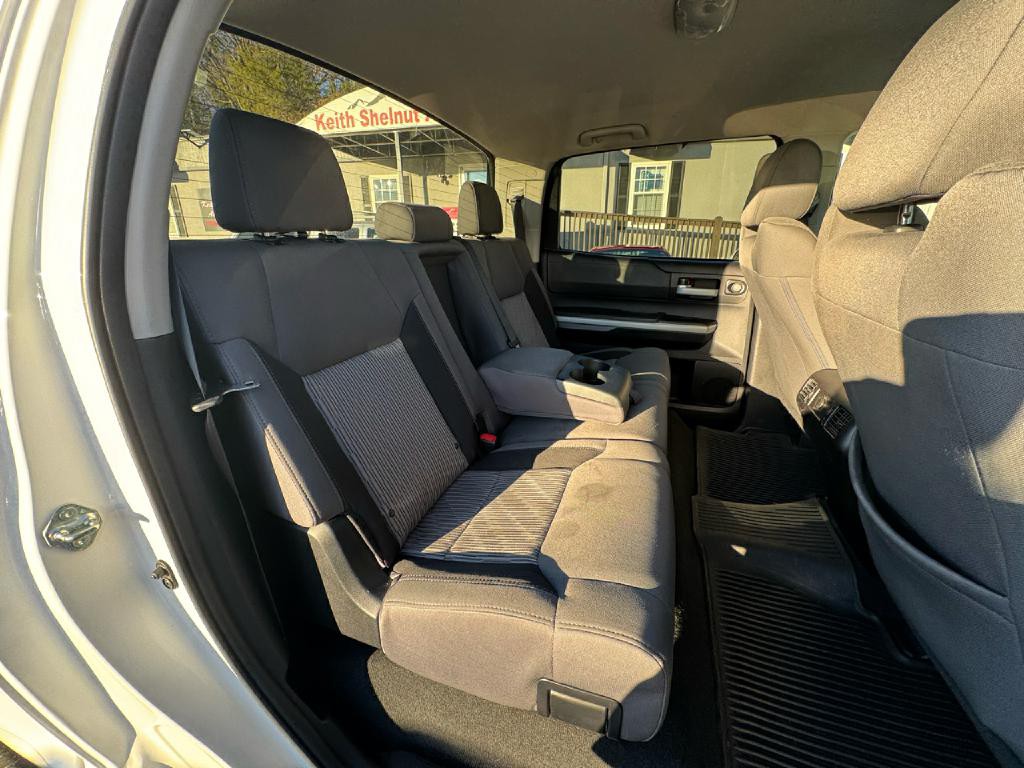 2016 Toyota Tundra Image 8