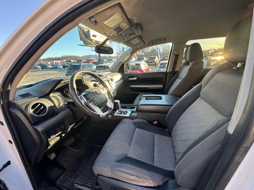 2016 Toyota Tundra Image 13
