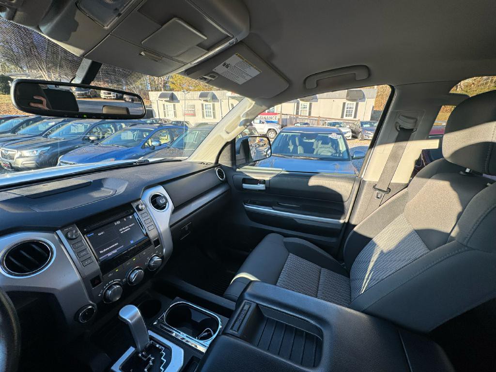 2016 Toyota Tundra Image 19