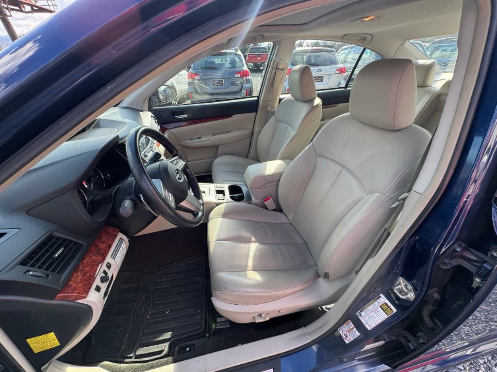 2011 Subaru Legacy Image 13