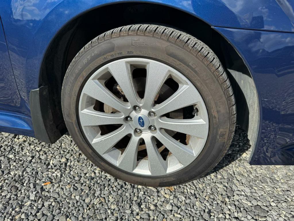 2011 Subaru Legacy Image 21