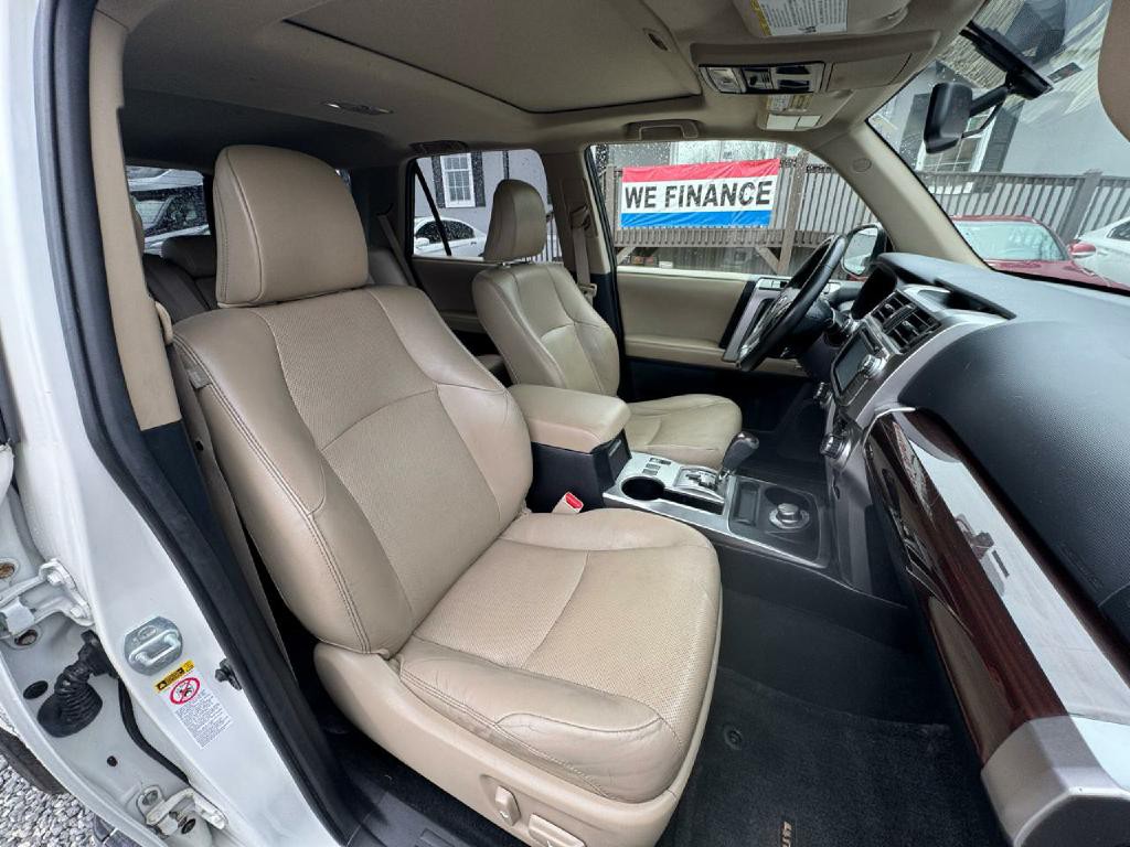 2015 Toyota 4Runner Image 11