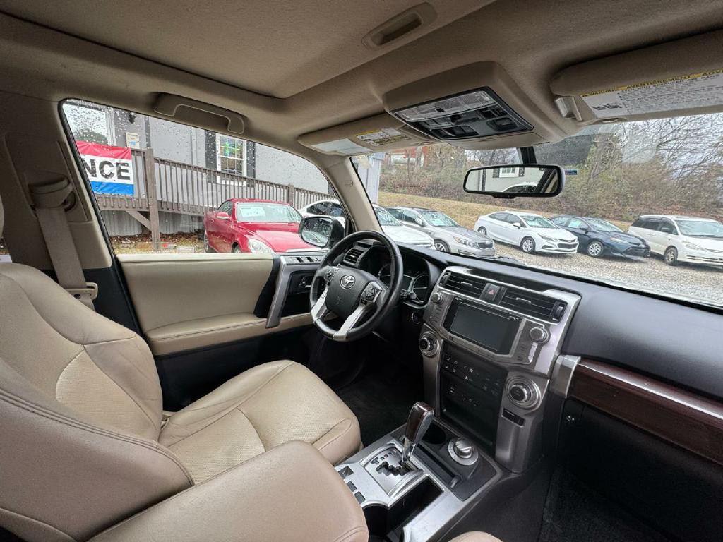 2015 Toyota 4Runner Image 12