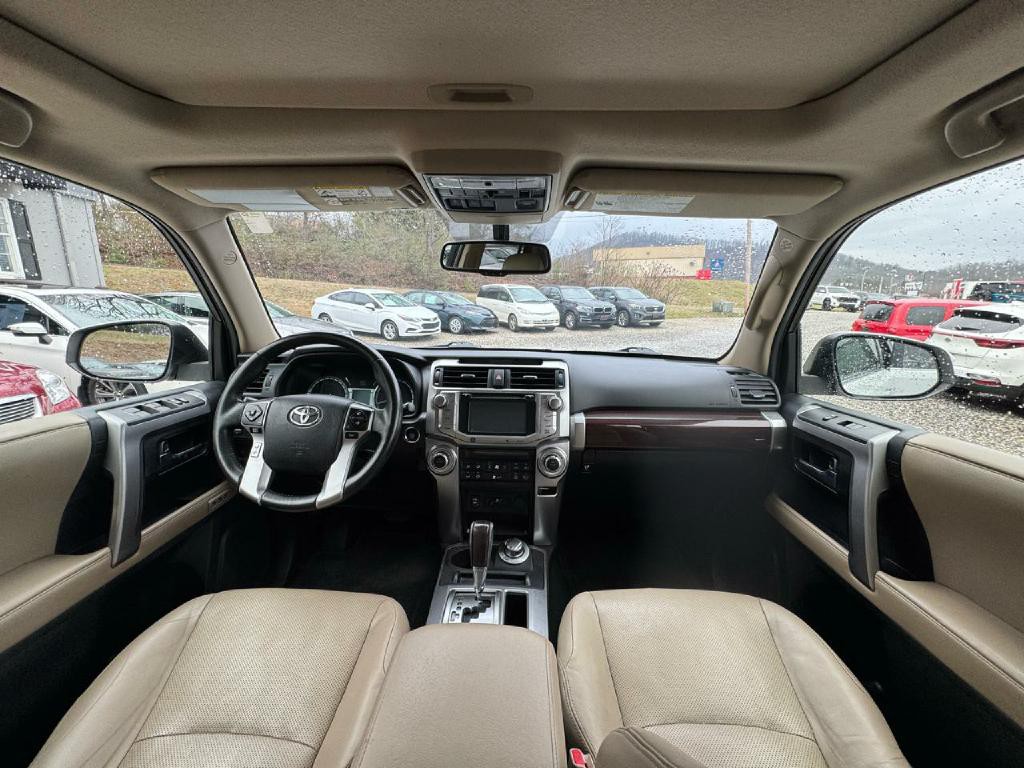 2015 Toyota 4Runner Image 14