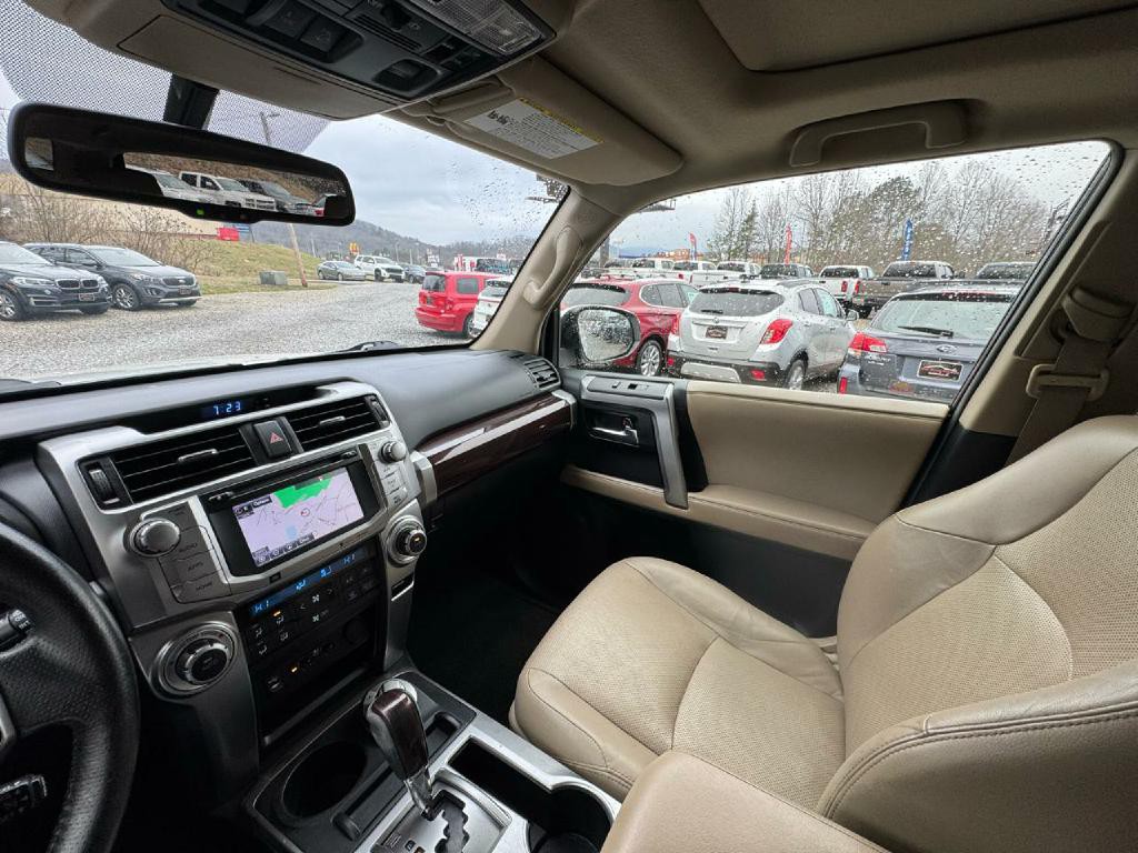 2015 Toyota 4Runner Image 21