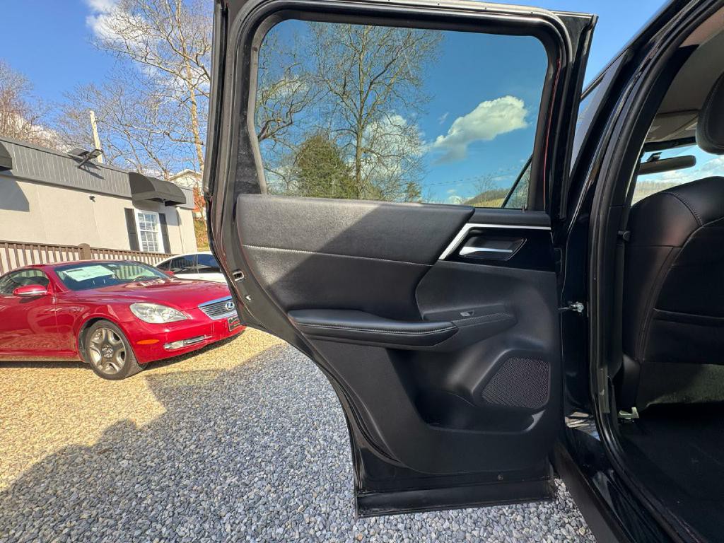 2022 Mitsubishi Outlander Image 7