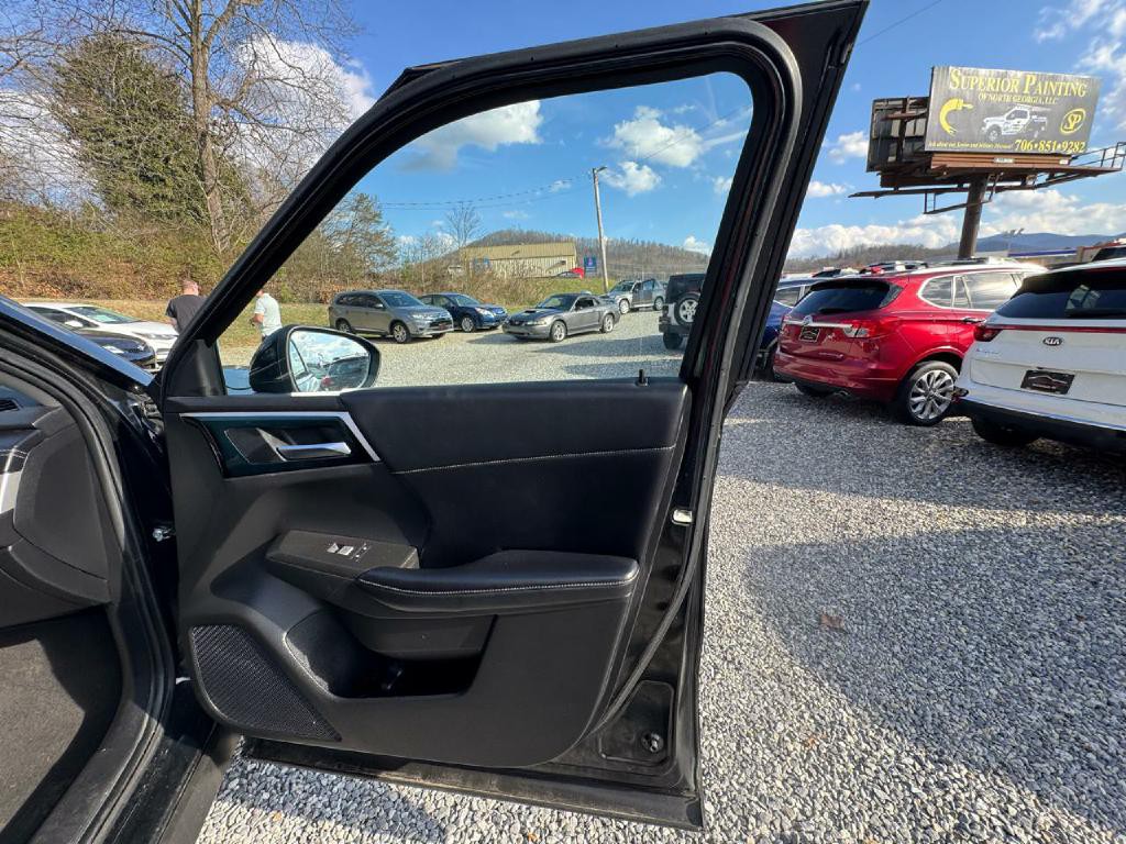 2022 Mitsubishi Outlander Image 11