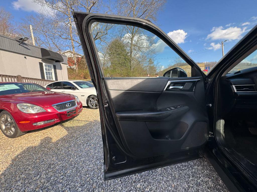 2022 Mitsubishi Outlander Image 13