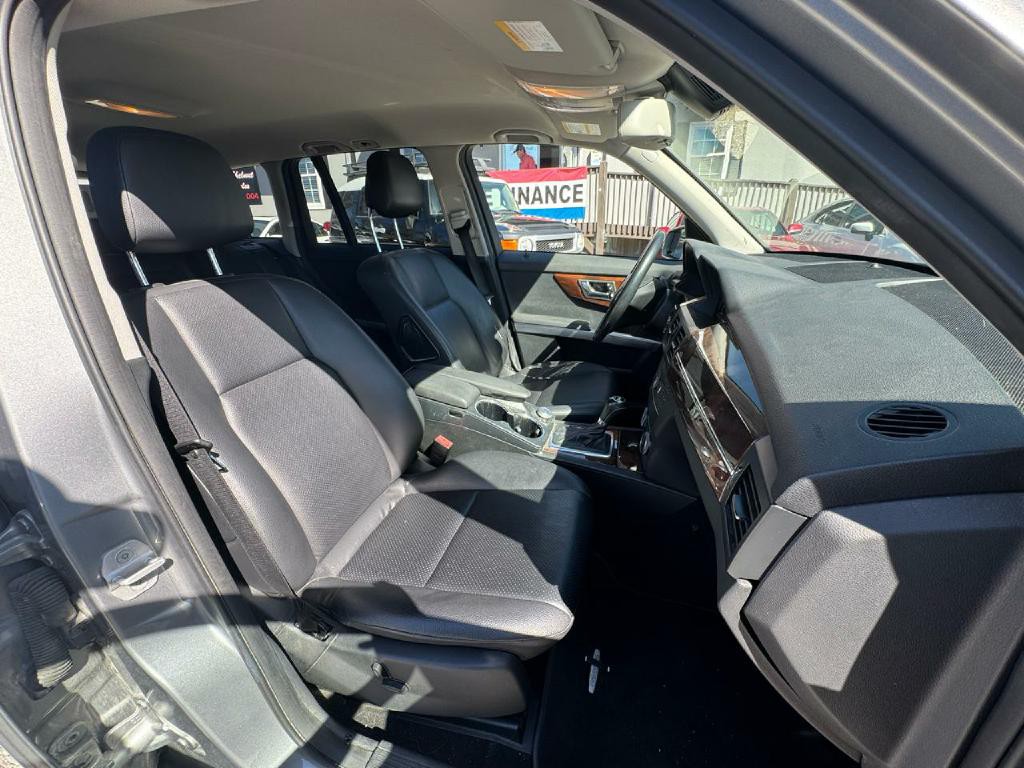 2012 Mercedes-Benz GLK-Class Image 11