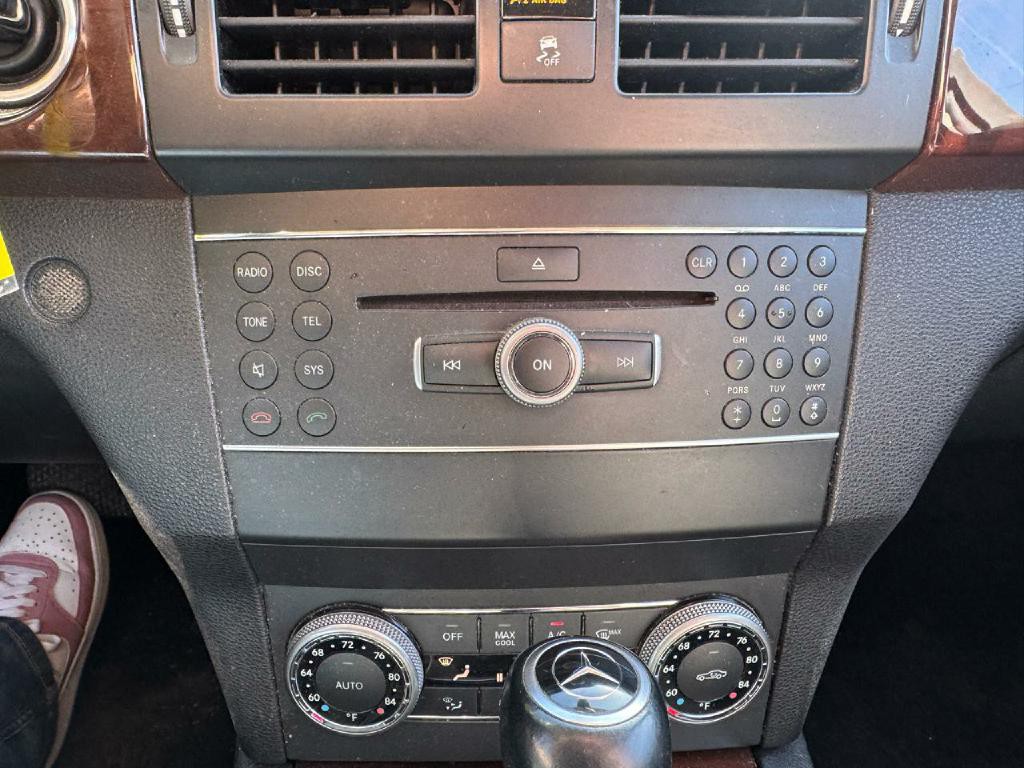 2012 Mercedes-Benz GLK-Class Image 17