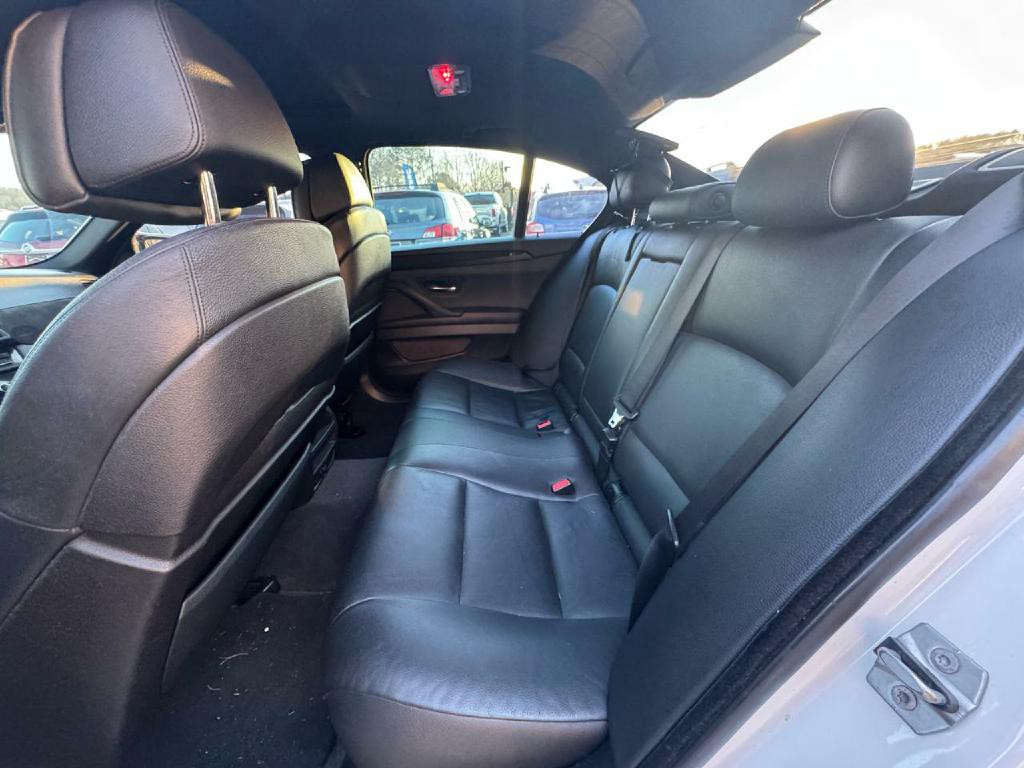 2013 BMW 5 Series Image 6