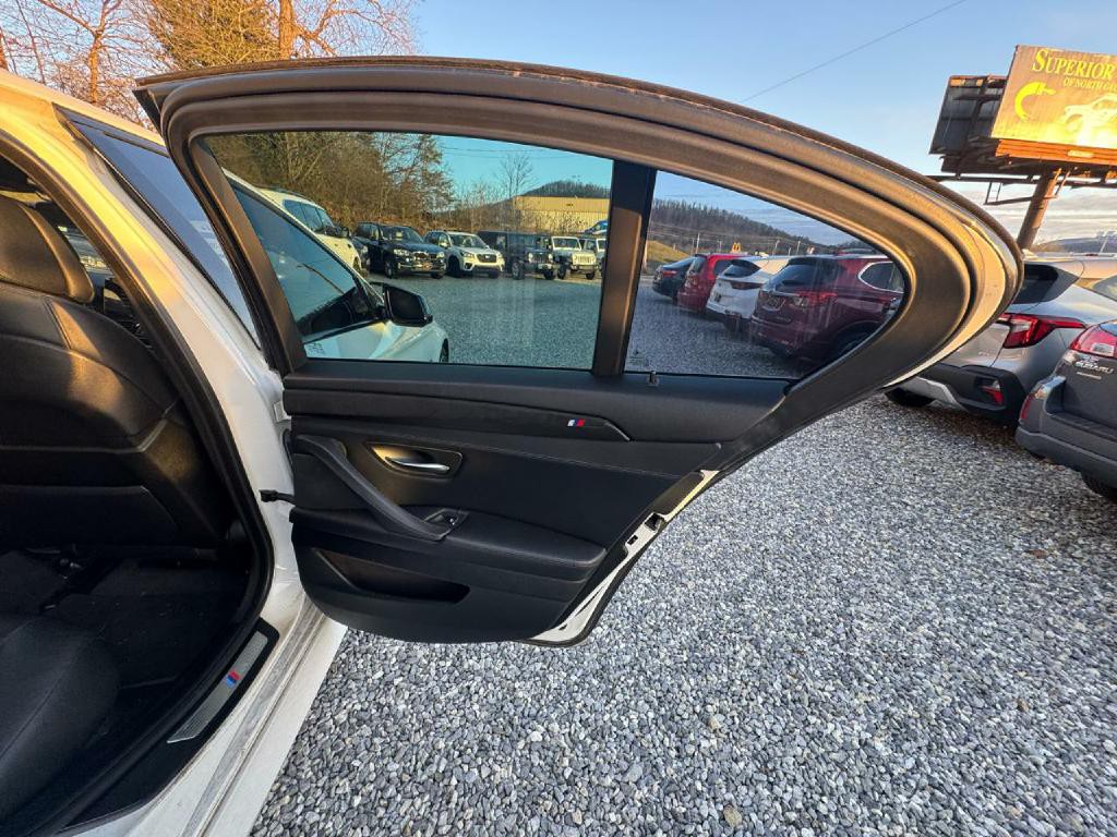 2013 BMW 5 Series Image 7