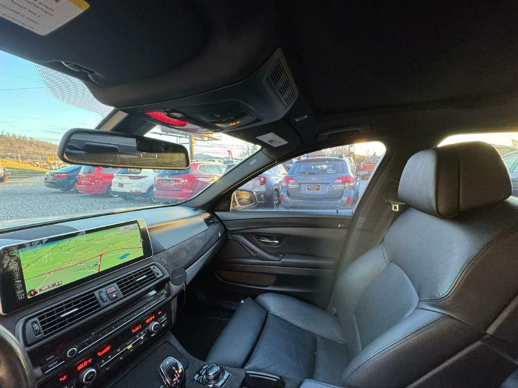 2013 BMW 5 Series Image 18