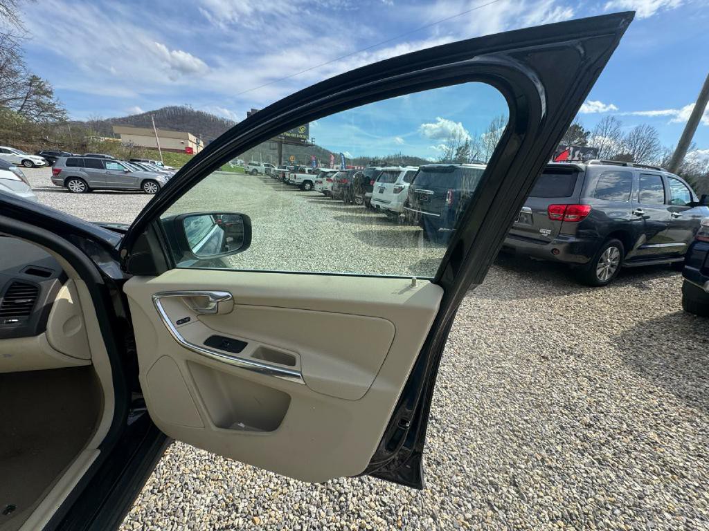 2013 Volvo XC60 Image 5