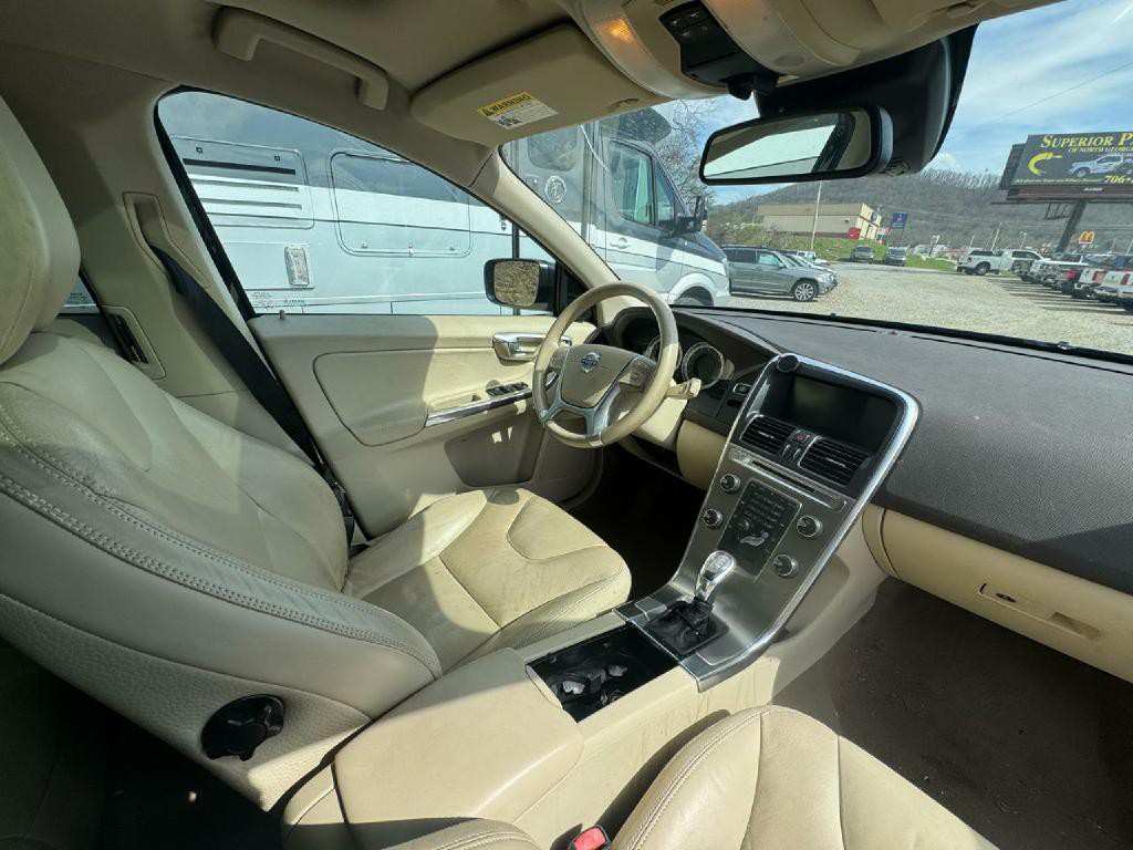 2013 Volvo XC60 Image 7