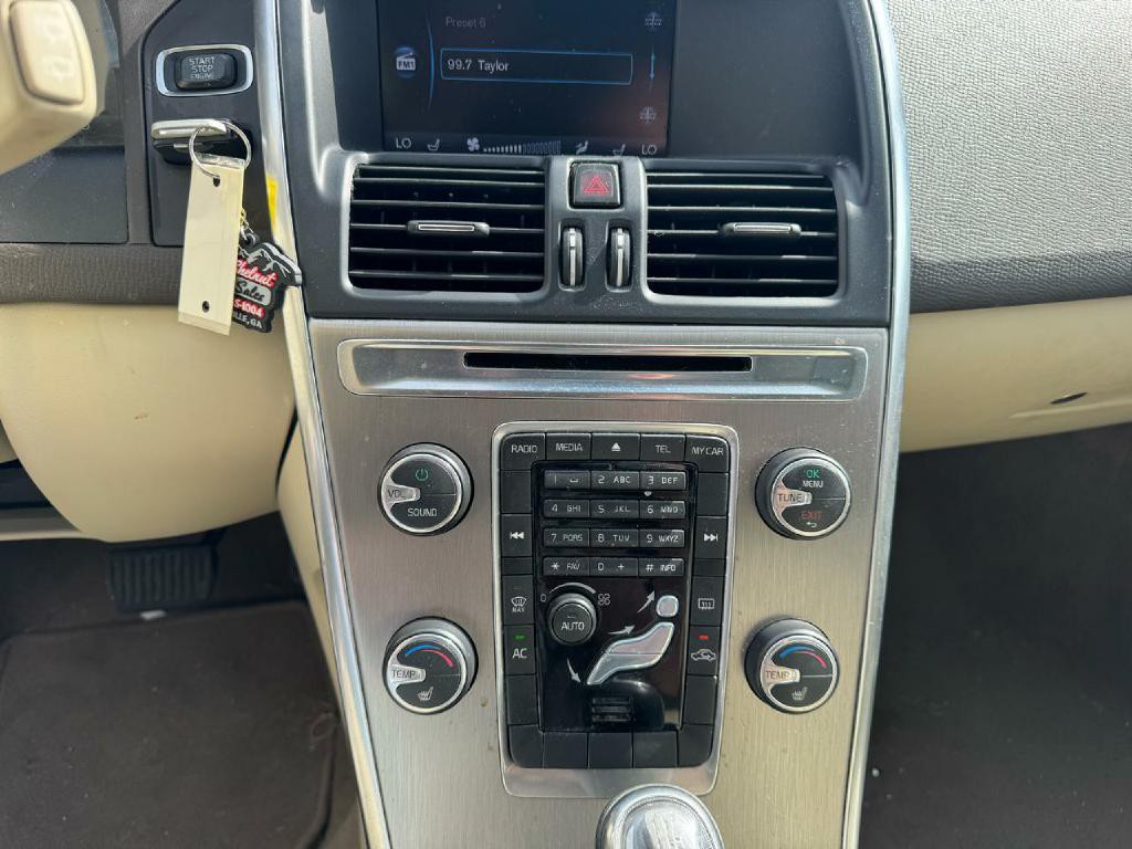 2013 Volvo XC60 Image 11