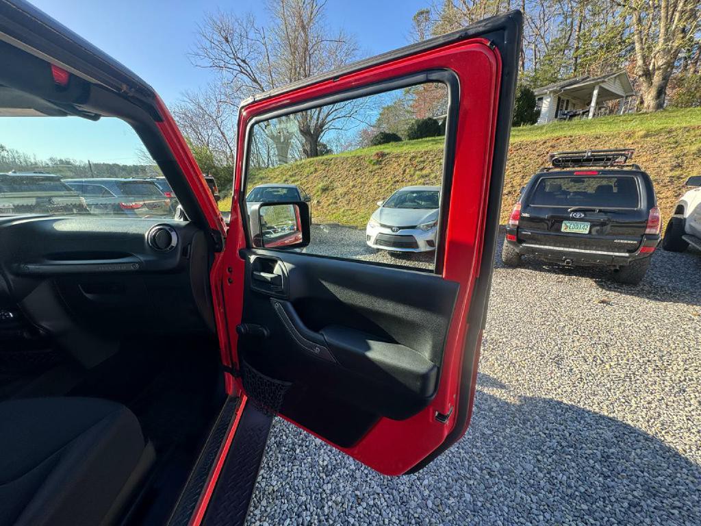 2013 Jeep Wrangler Image 6