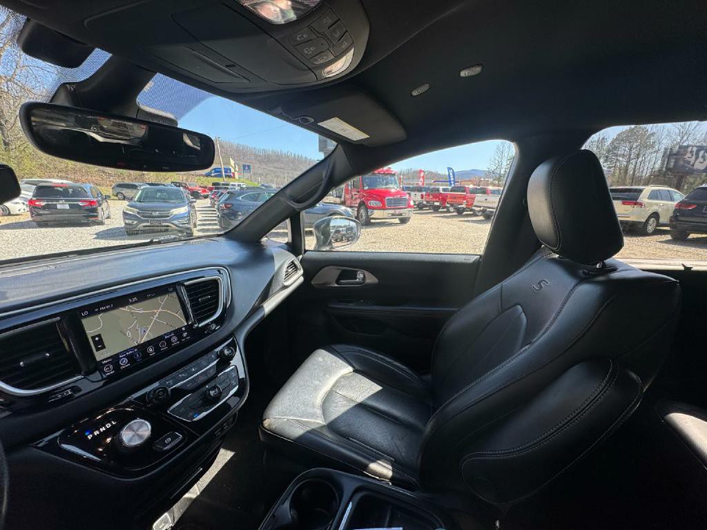2020 Chrysler Pacifica Image 7