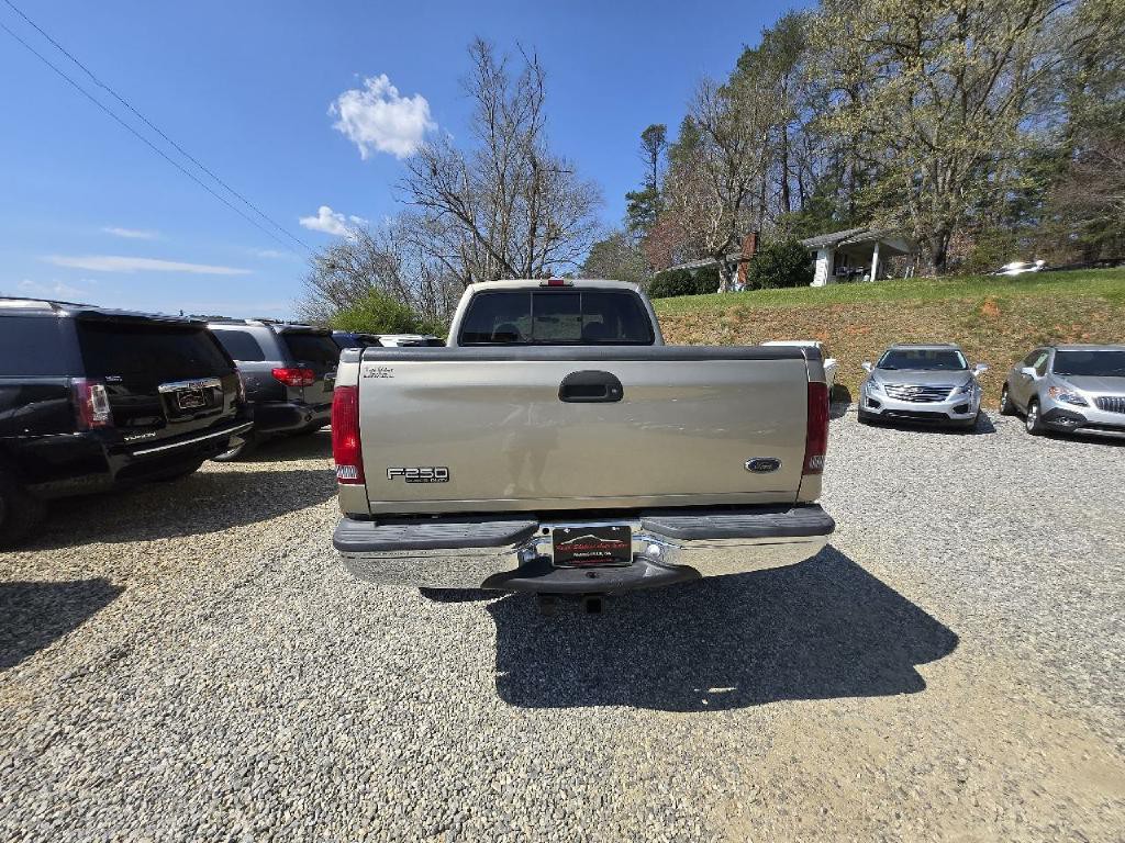 2000 Ford F-250 Image 8