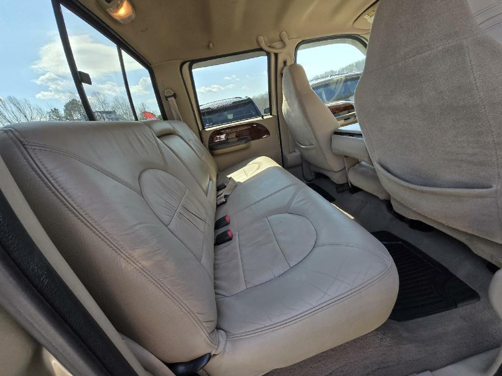 2000 Ford F-250 Image 13