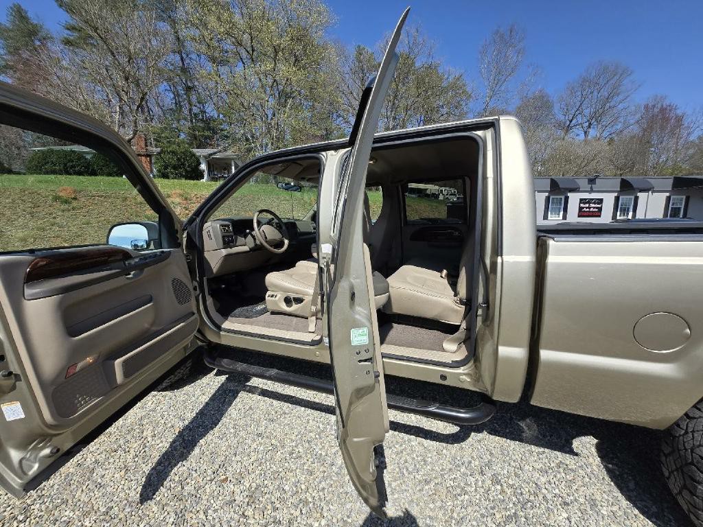 2000 Ford F-250 Image 18