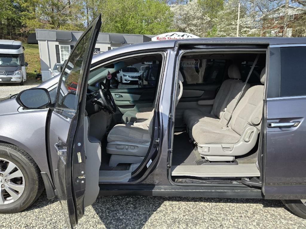 2016 Honda Odyssey Image 9
