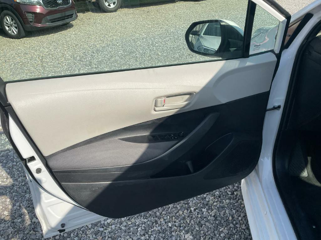 2023 Toyota Corolla Image 16