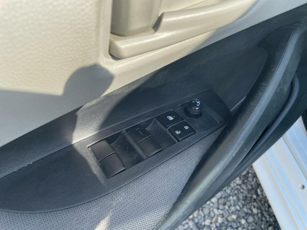 2023 Toyota Corolla Image 17