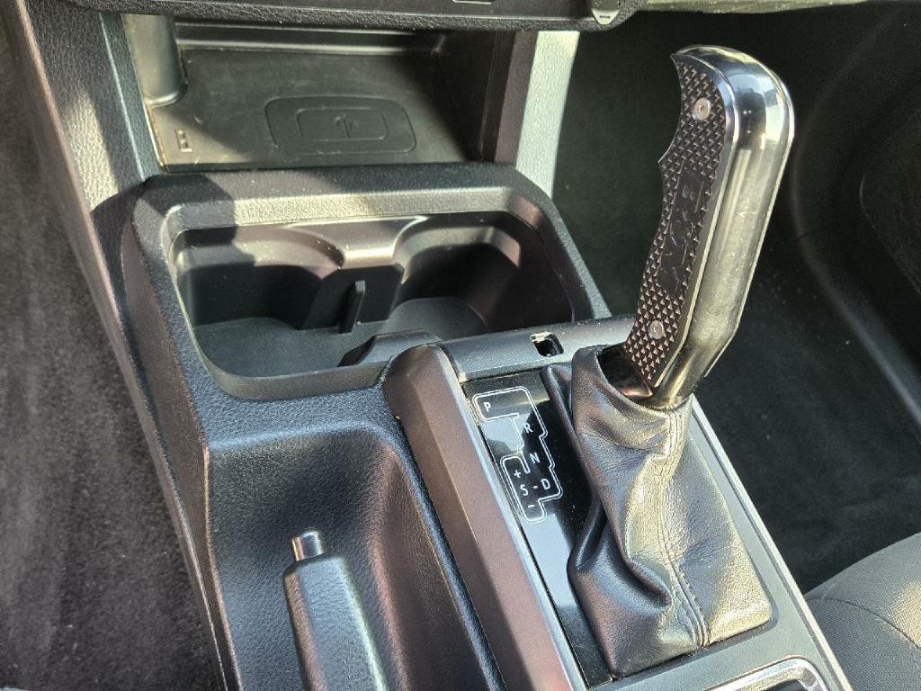 2017 Toyota Tacoma Image 17