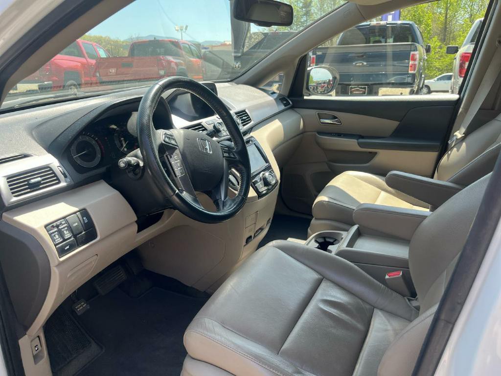 2014 Honda Odyssey Image 7