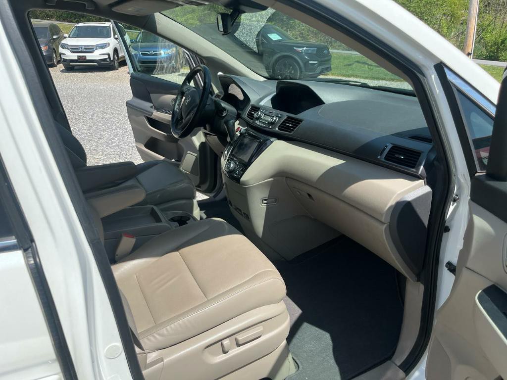 2014 Honda Odyssey Image 9