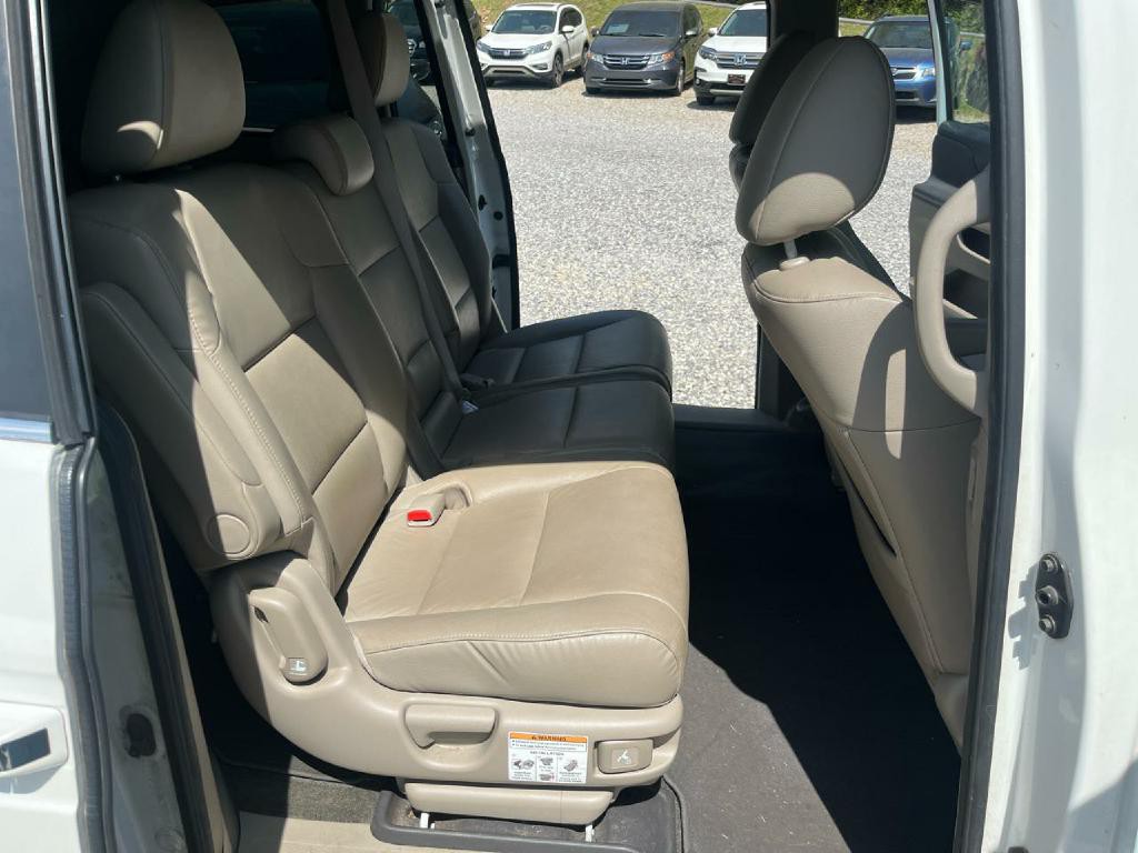 2014 Honda Odyssey Image 10