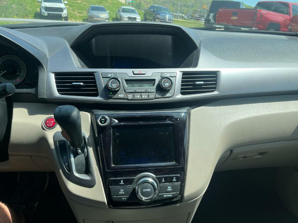 2014 Honda Odyssey Image 13