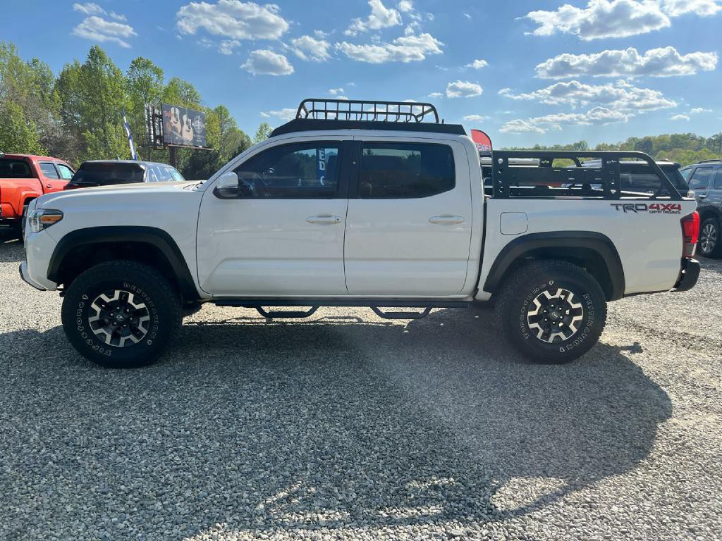 2018 Toyota Tacoma Image 3