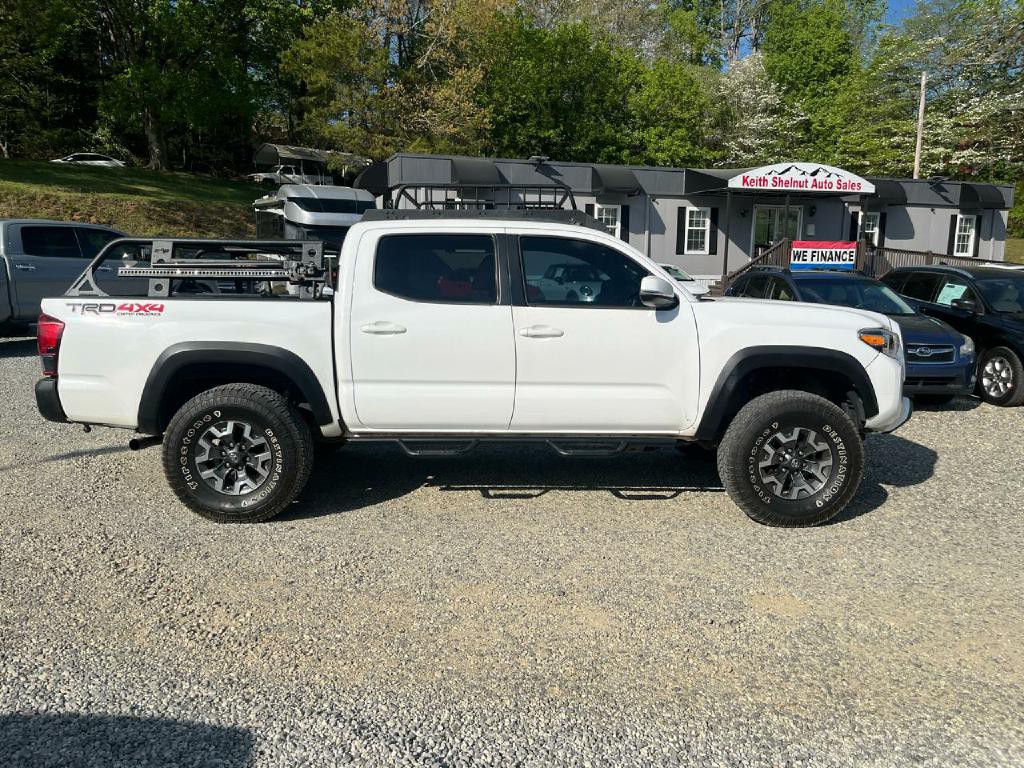 2018 Toyota Tacoma Image 6