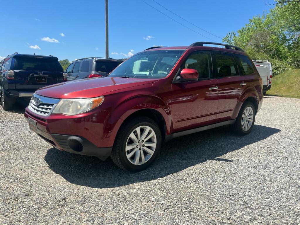 2011 Subaru Forester Image 2