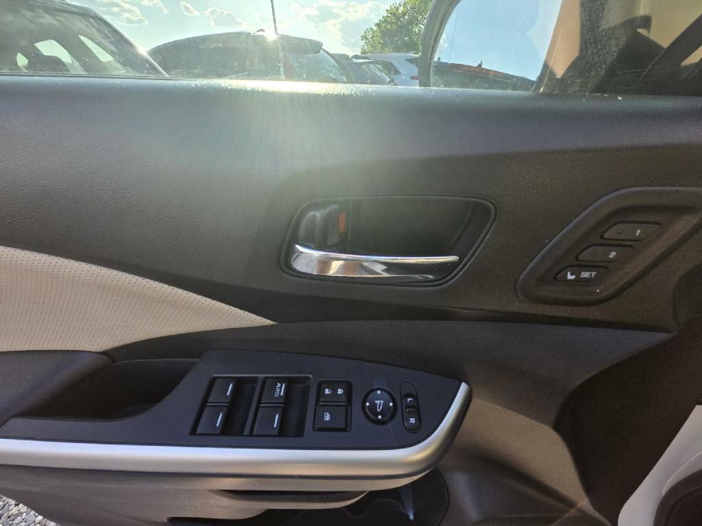 2015 Honda CR-V Image 16