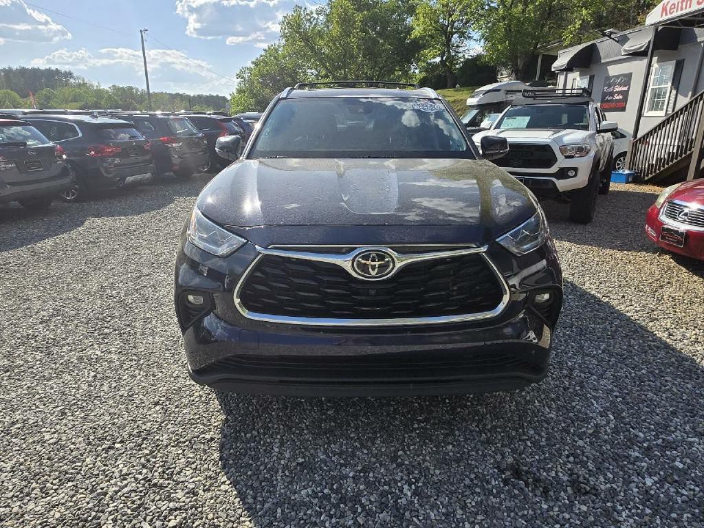 2022 Toyota Highlander Image 2