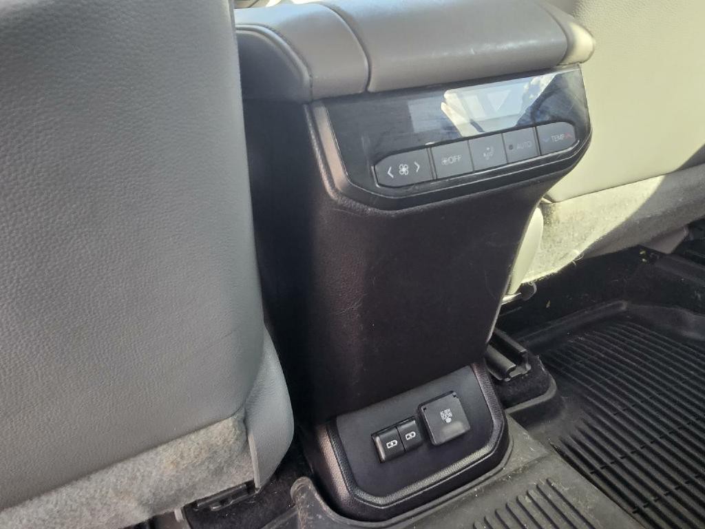 2022 Toyota Highlander Image 14
