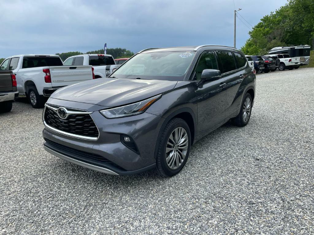 2021 Toyota Highlander Image 3