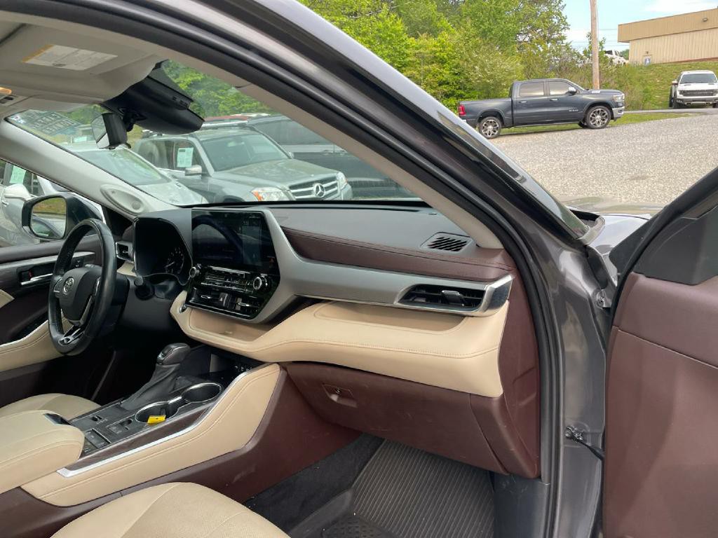 2021 Toyota Highlander Image 10