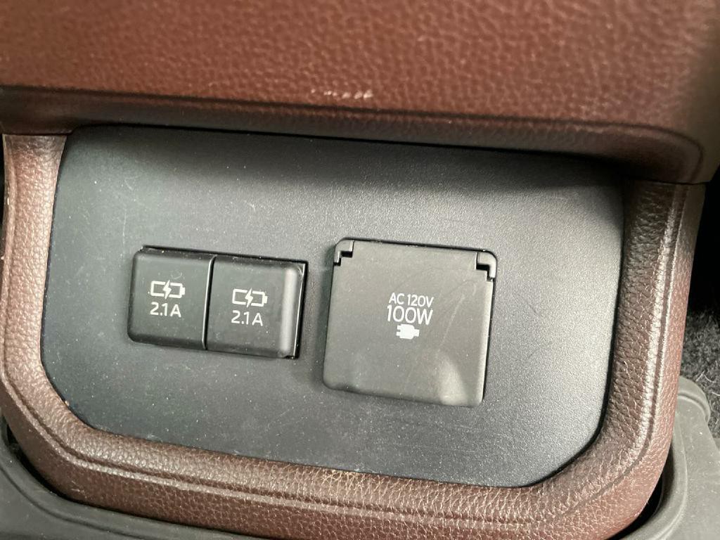 2021 Toyota Highlander Image 16