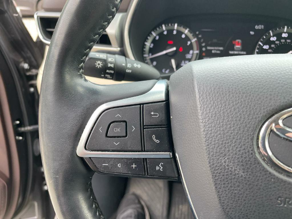 2021 Toyota Highlander Image 30