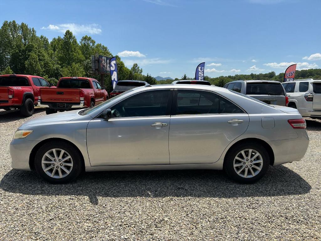 2011 Toyota Camry Image 4