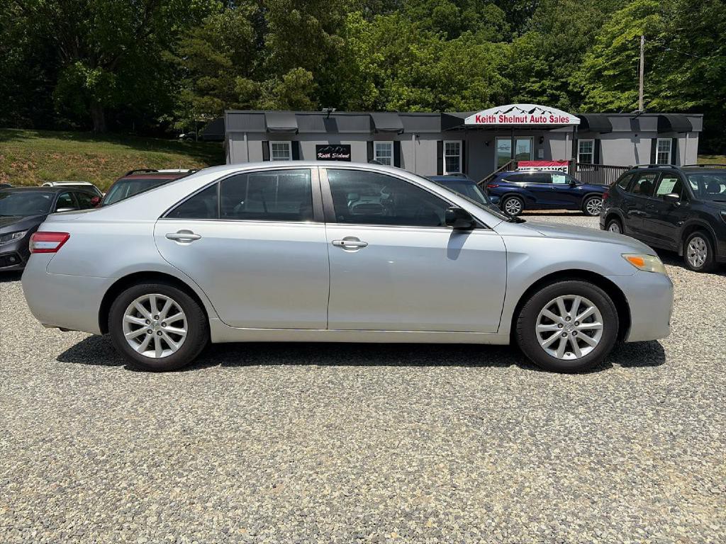 2011 Toyota Camry Image 8