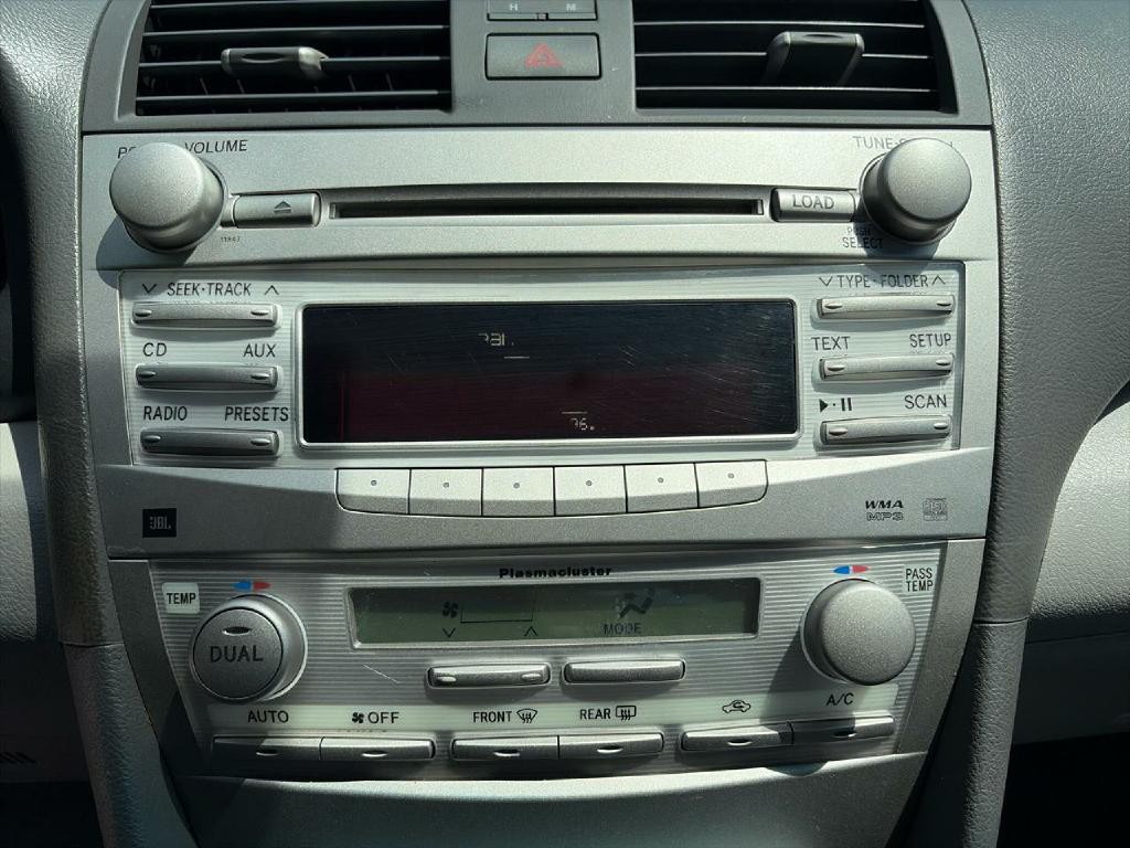 2011 Toyota Camry Image 13